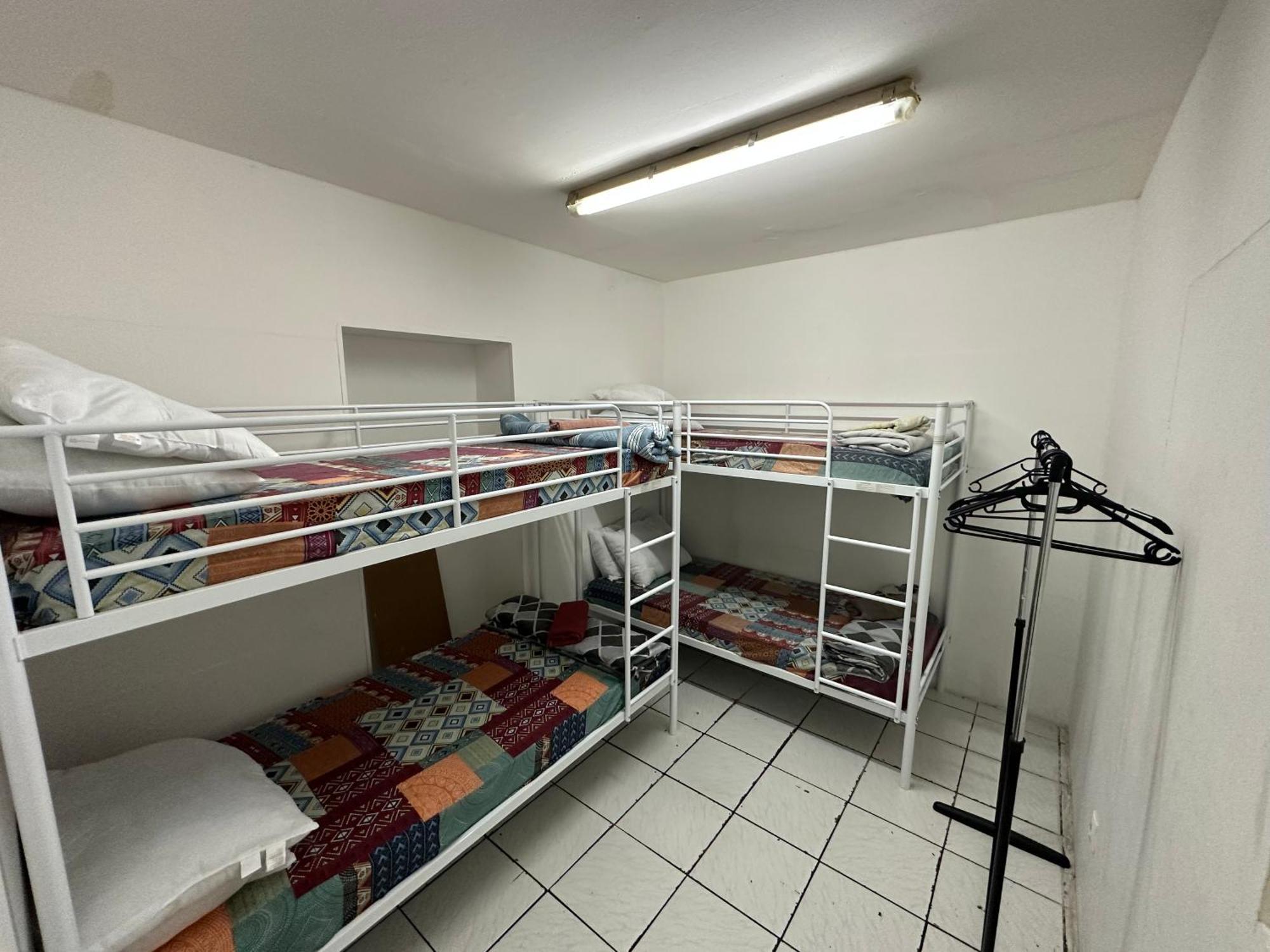 Azur Hotel 圣丹尼斯 外观 照片