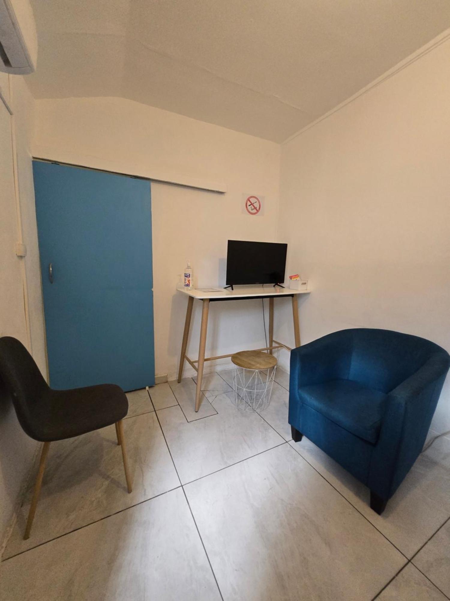 Azur Hotel 圣丹尼斯 外观 照片